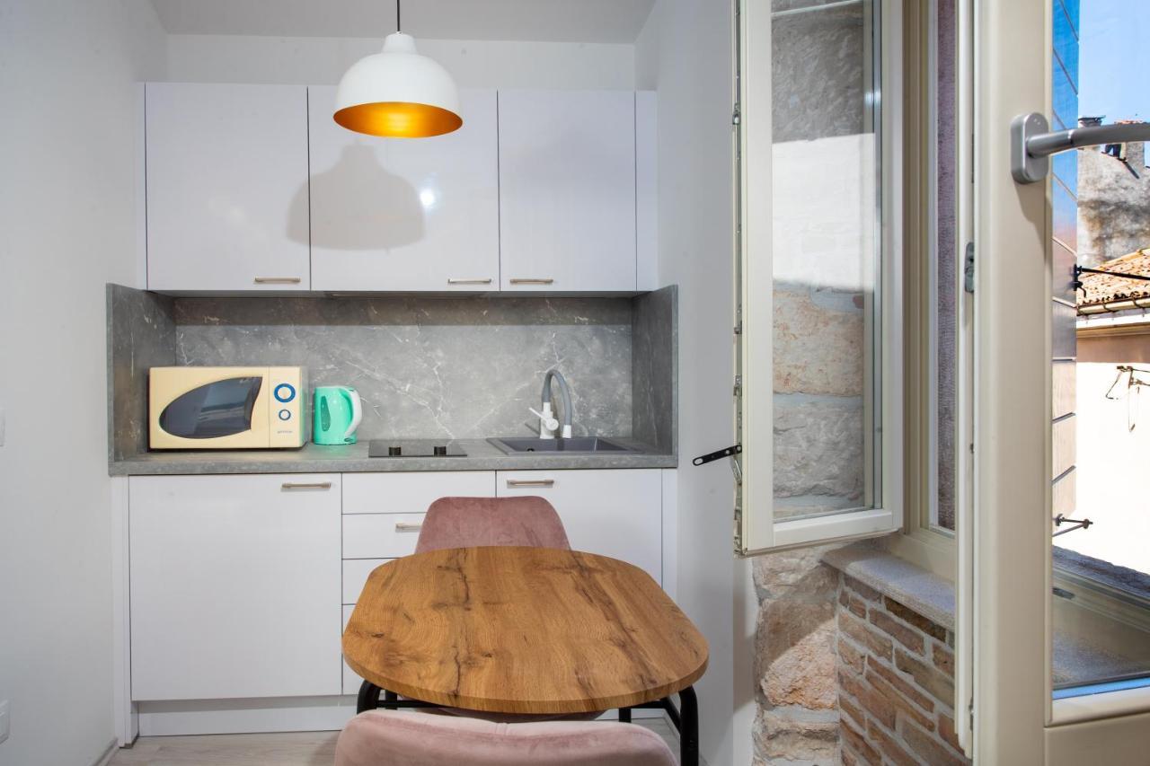 Apartments And Rooms Luan Rovinj Exterior photo